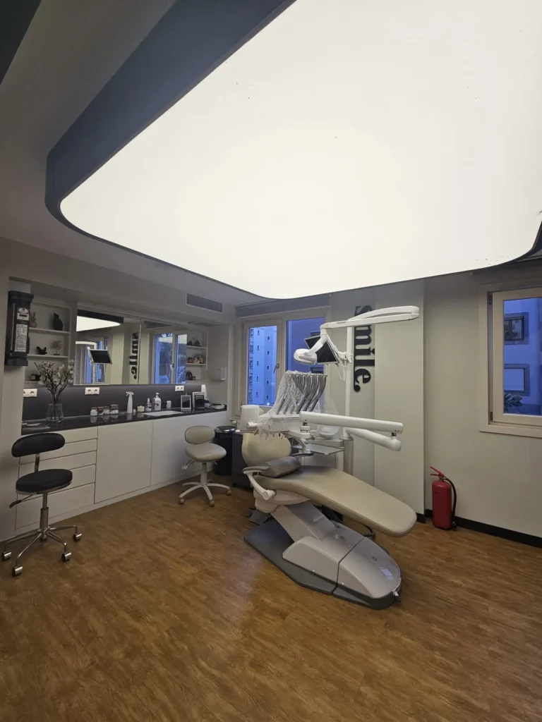 Diş kliniği muayene ve tedavi ünitesi, Kadıköy Caddebostan