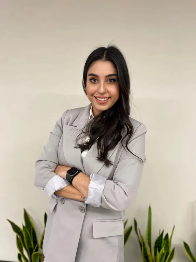 Dr. Dt. Zeynep Çiğdem Kılınç – Diş Hekimi, Caddebostan Kadıköy